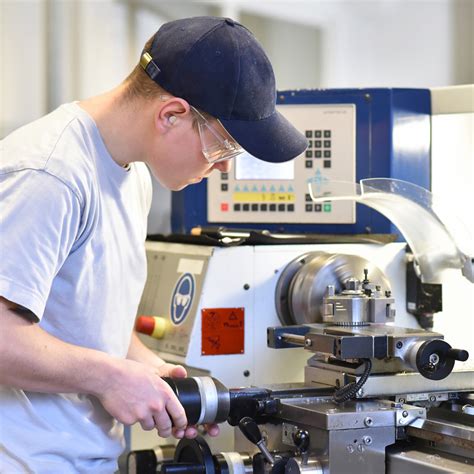 cnc machine training schools illinois|illinois cnc machine operator.